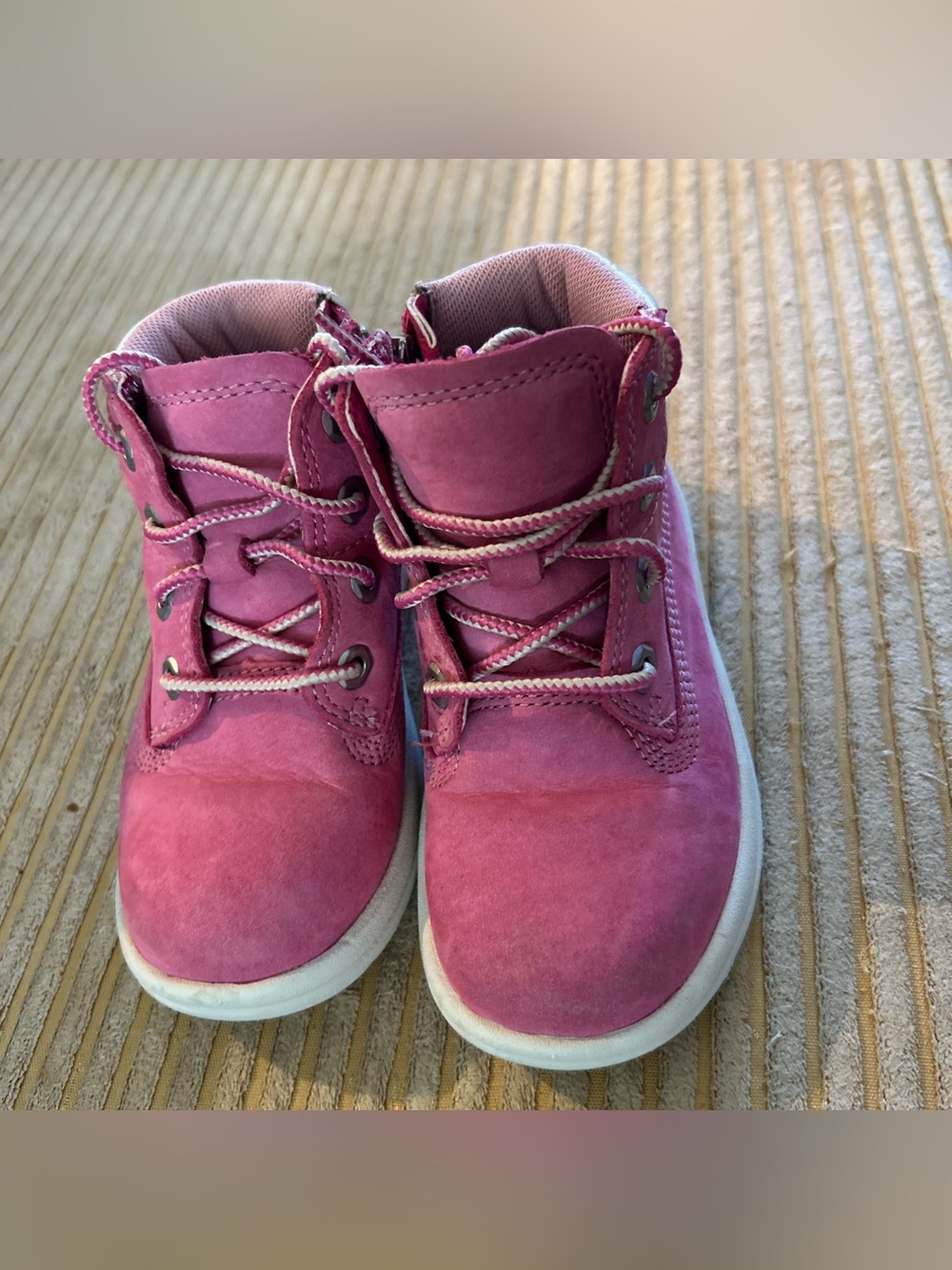 Kids timberland Pink Suede Lace-Up Boots
